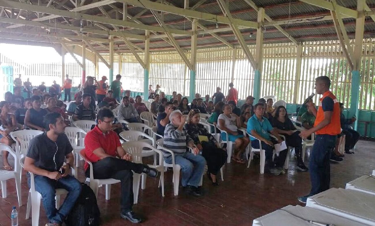 Audiência pública ocorreu na Vila Progresso e contou com a participação dos moradores das regiões afetadas pelo fenômeno