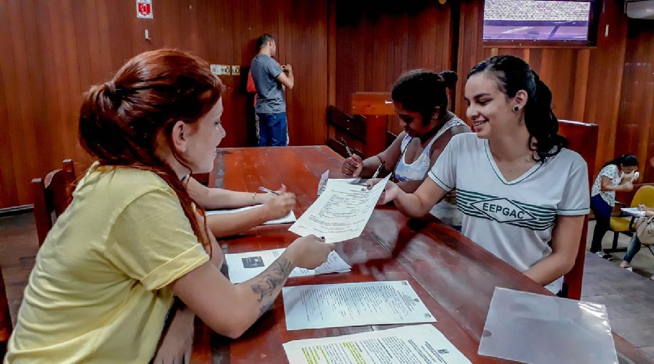 O Cursinho Pré-Universitário recebeu 330 inscrições na segunda-feira, 16, para as 100 vagas ofertadas