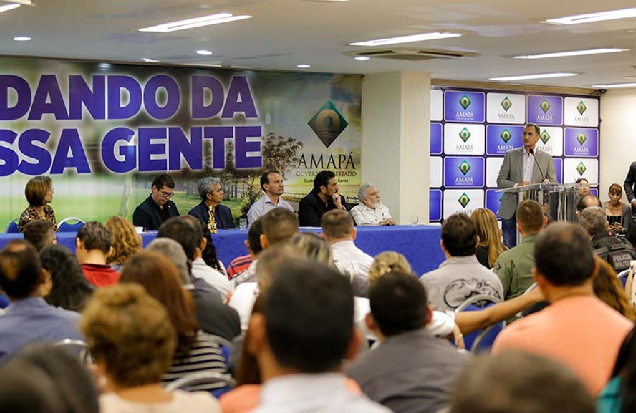 Governador Waldez Góes destacou que as mudanças são necessárias para oxigenar a gestão e por força da legislação eleitoral