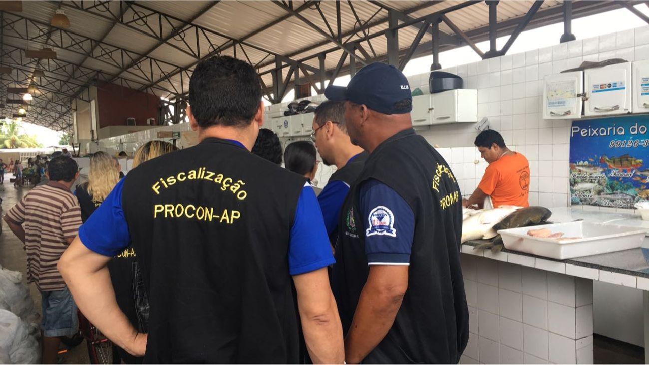 Os fiscais também observam se os produtos estão sendo conservados na temperatura adequada