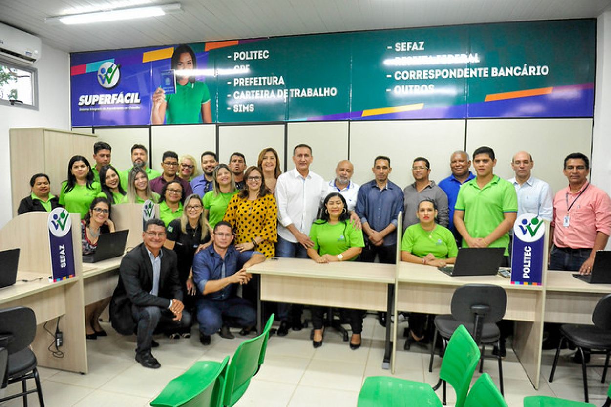 Aspecto da inauguração do Super Fácil de Porto Grande, nessa terça-feira, 3