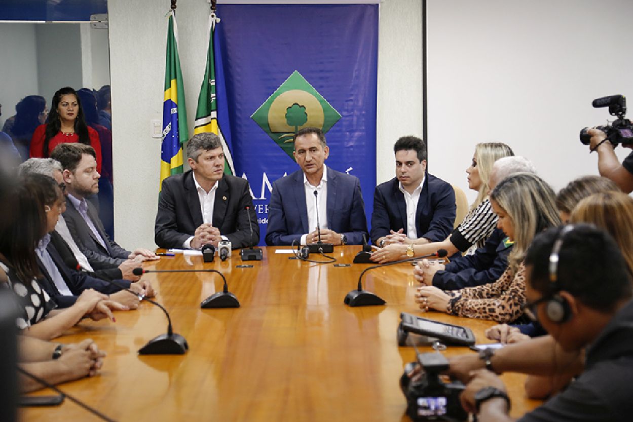 Anúncio dos empreendimentos foi feito em coletiva de imprensa no Palácio do Setentrião