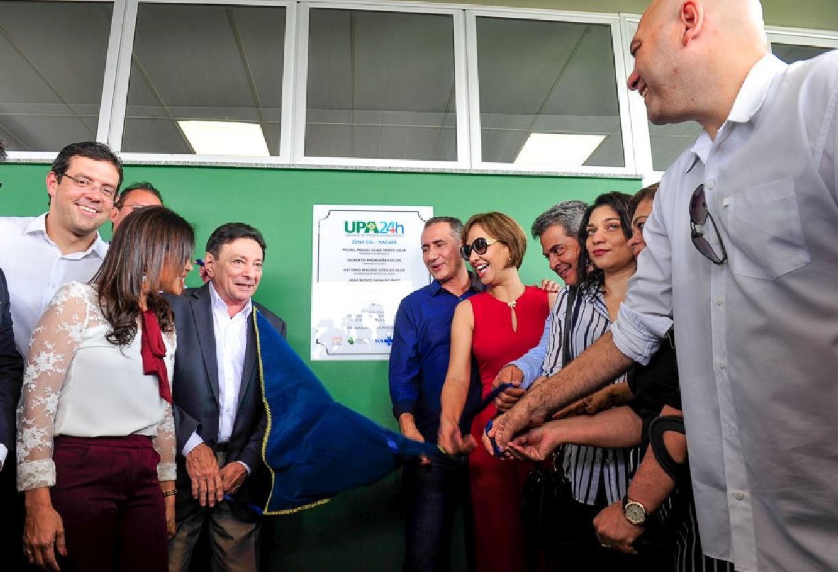 Placa da obra foi descerrada em solenidade na nova UPA