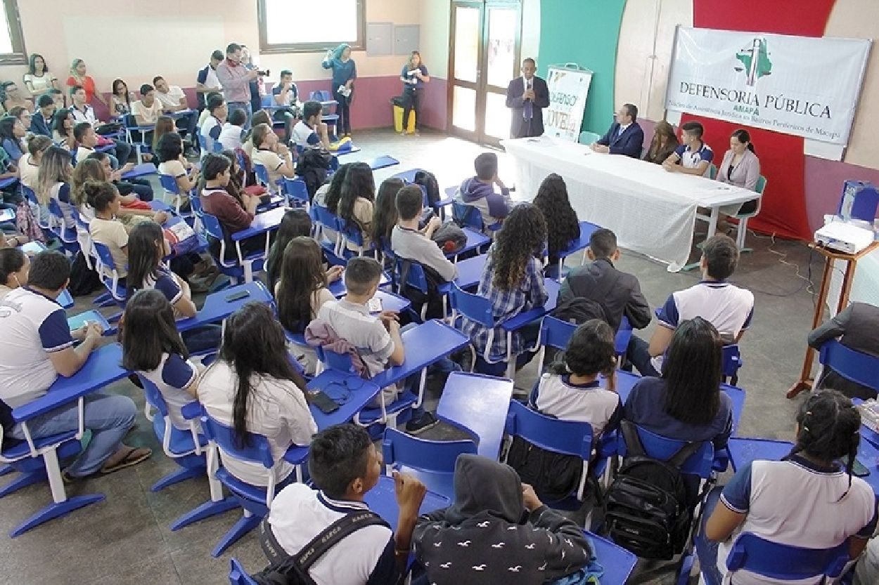 Lançamento do projeto teve a participação de estudantes e professores