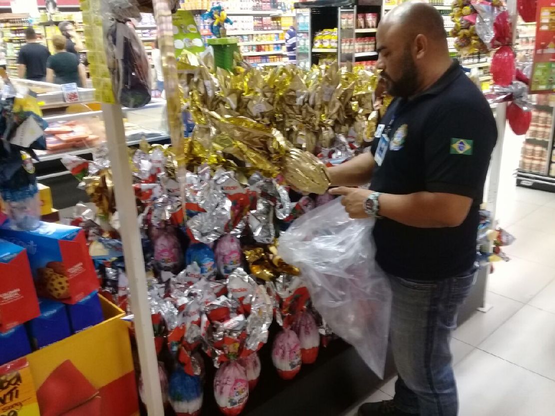 Fiscais recolheram 250 produtos em estabelecimentos de Macapá e Santana