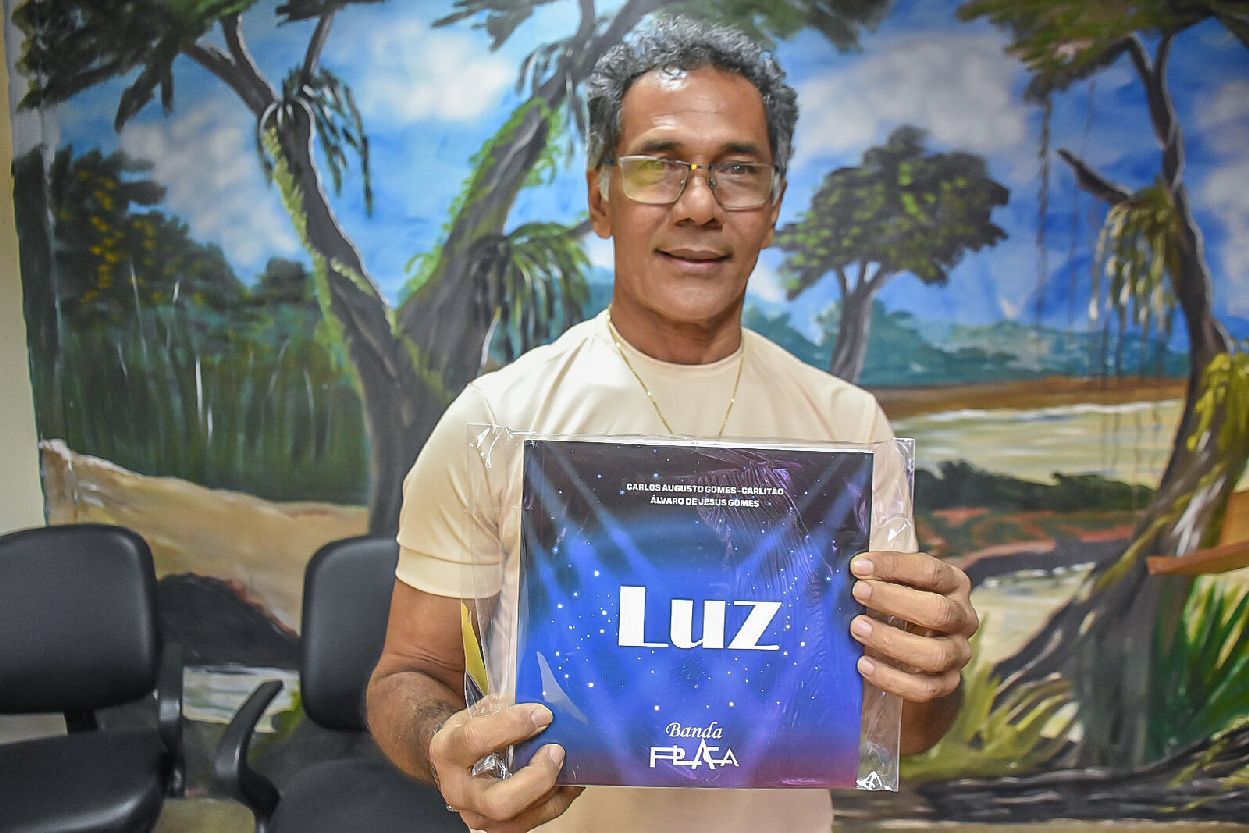 Fundador e vocalista da Banda Placa, Carlos Augusto Gomes, o Carlitão