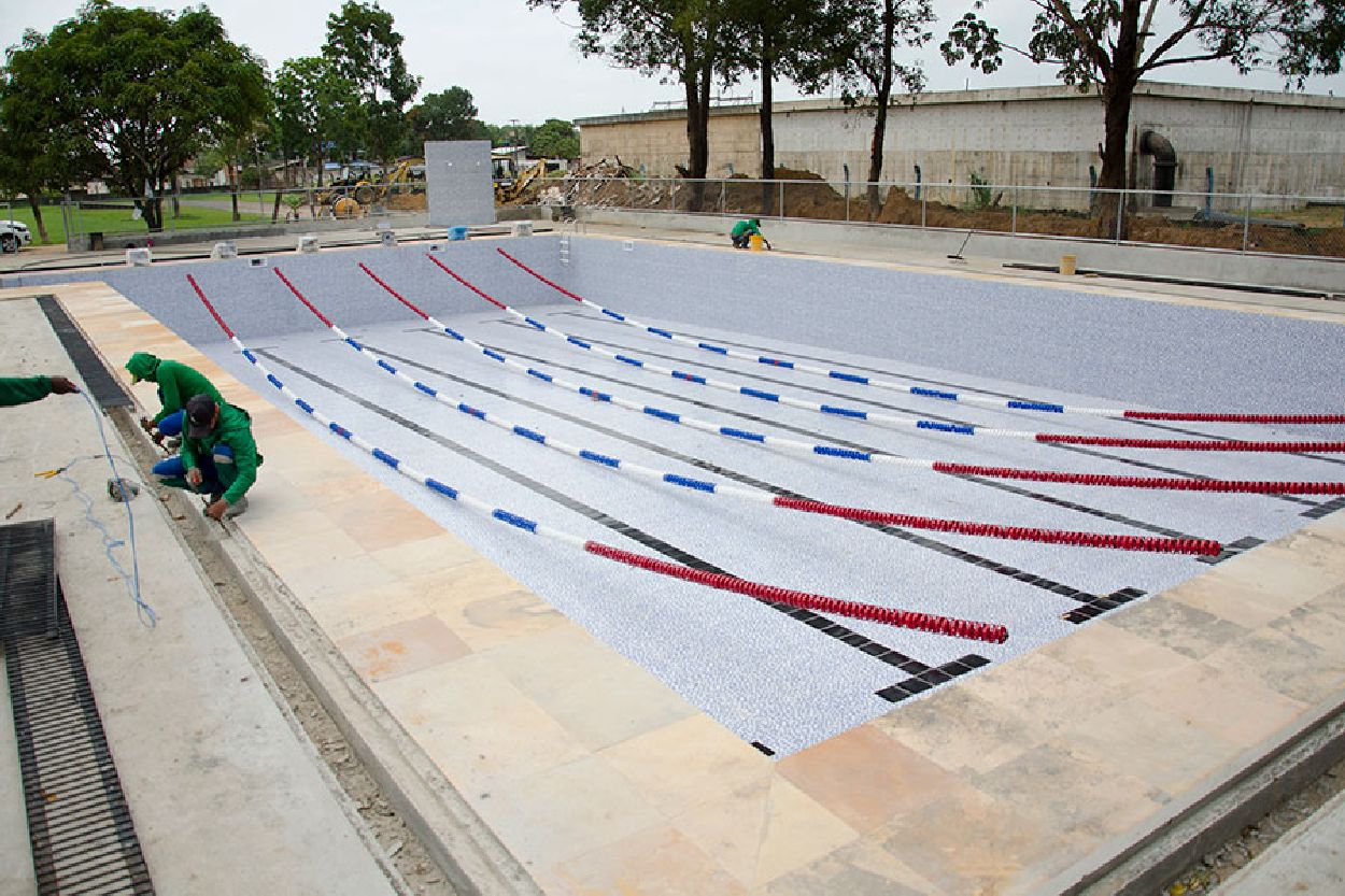 Piscina semiolímpica está sendo construída nas dependências do 2º Batalhão