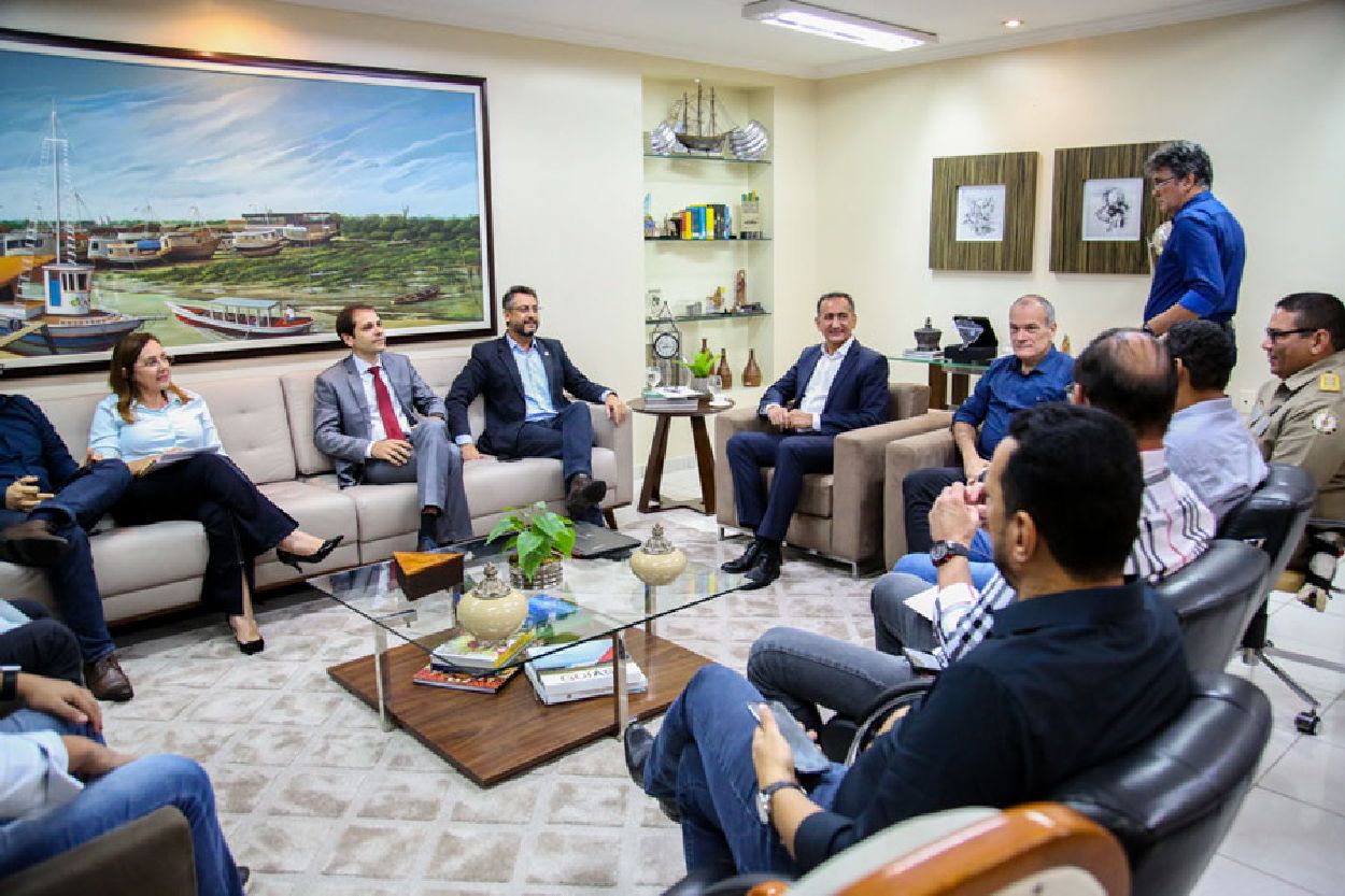 Governador Waldez Góes e vice Jaime Nunes receberam o prefeito Clécio Luís e sua equipe no Palácio do Setentrião nesta quinta-feira, 14