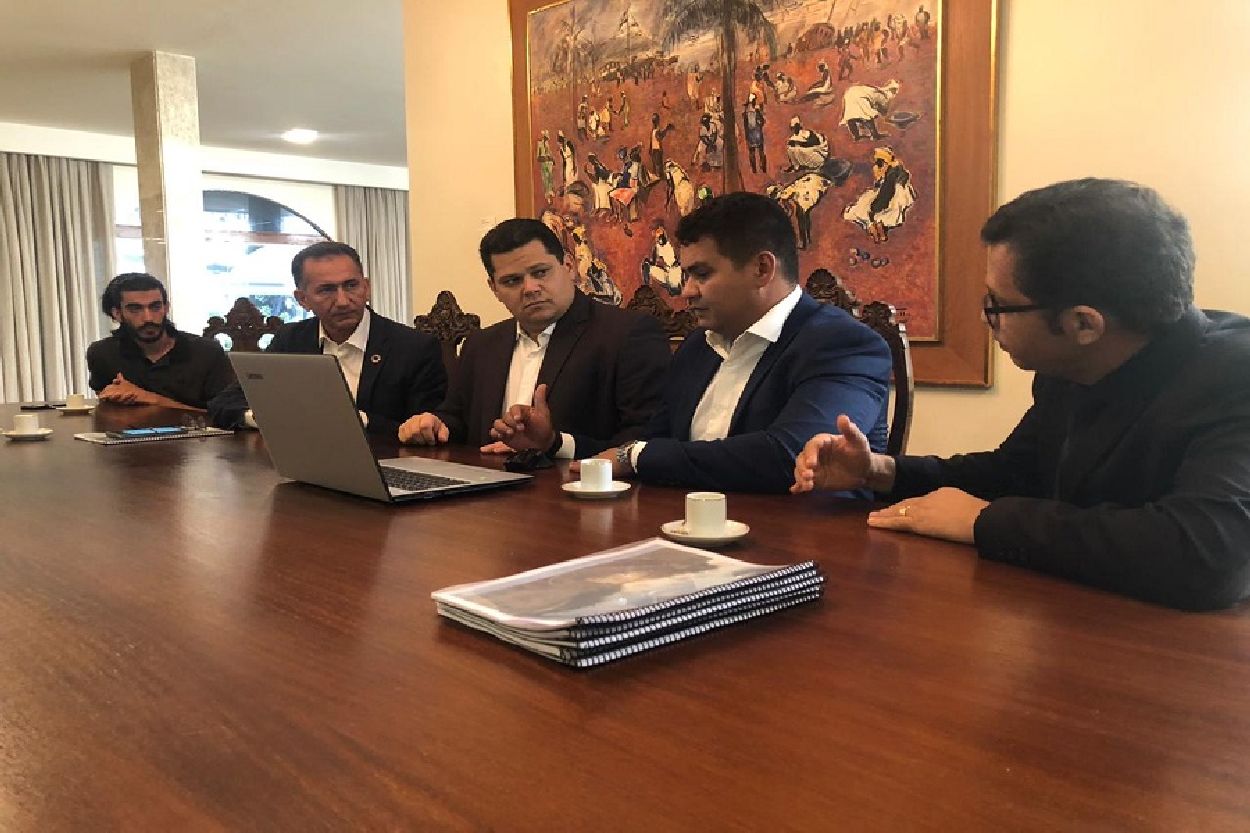 Governador Waldez Góes se reuniu com o presidente do Congresso, Davi Alcolumbre, para tratar da liberação de recursos do BNDES