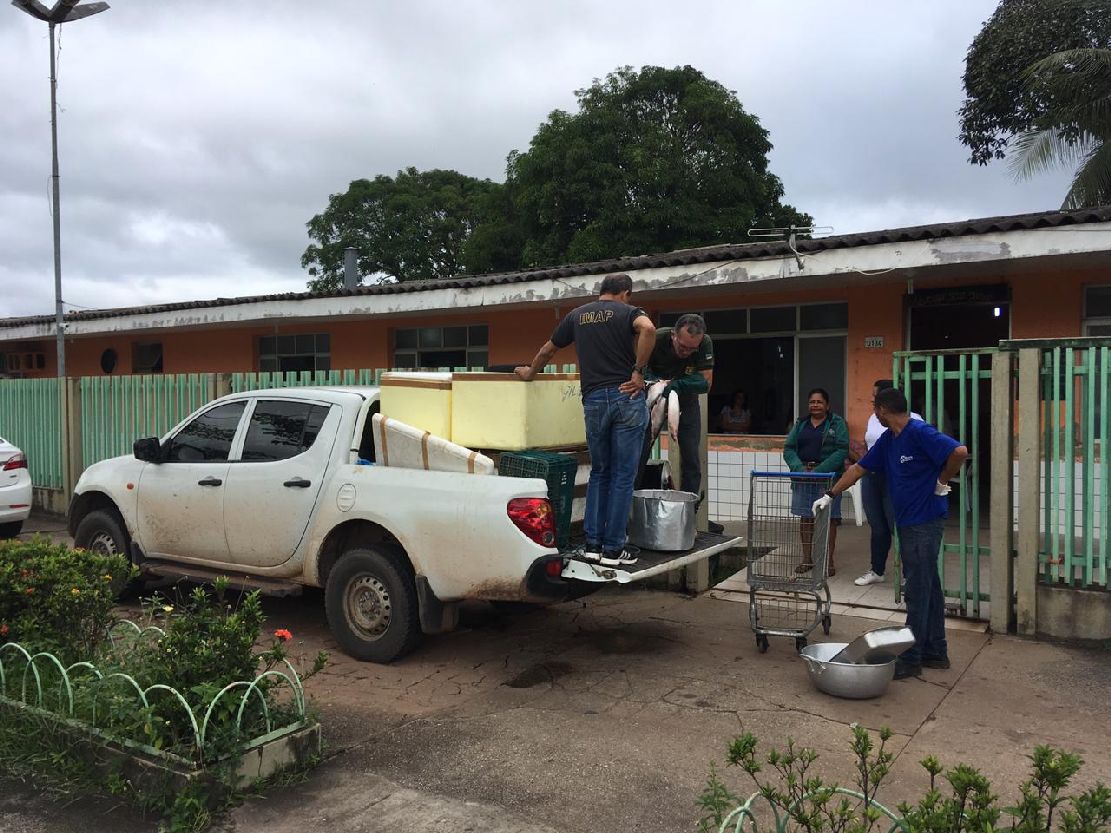 Pescado foi doado à Casa da Hospitalidade, em Santana, e ao Abrigo São José, em Macapá