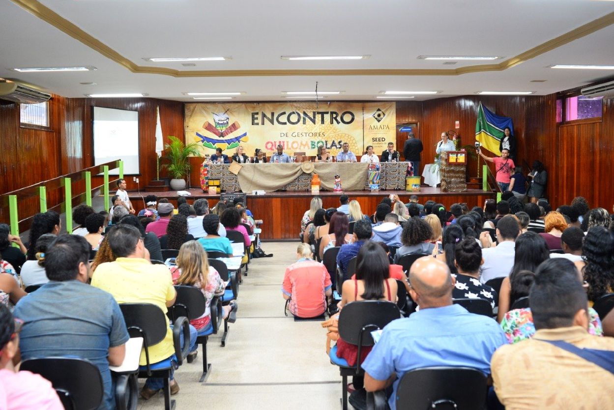 Encontro reuniu gestores escolares quilombolas, professores, coordenadores pedagógicos, estudantes e sociedade civil