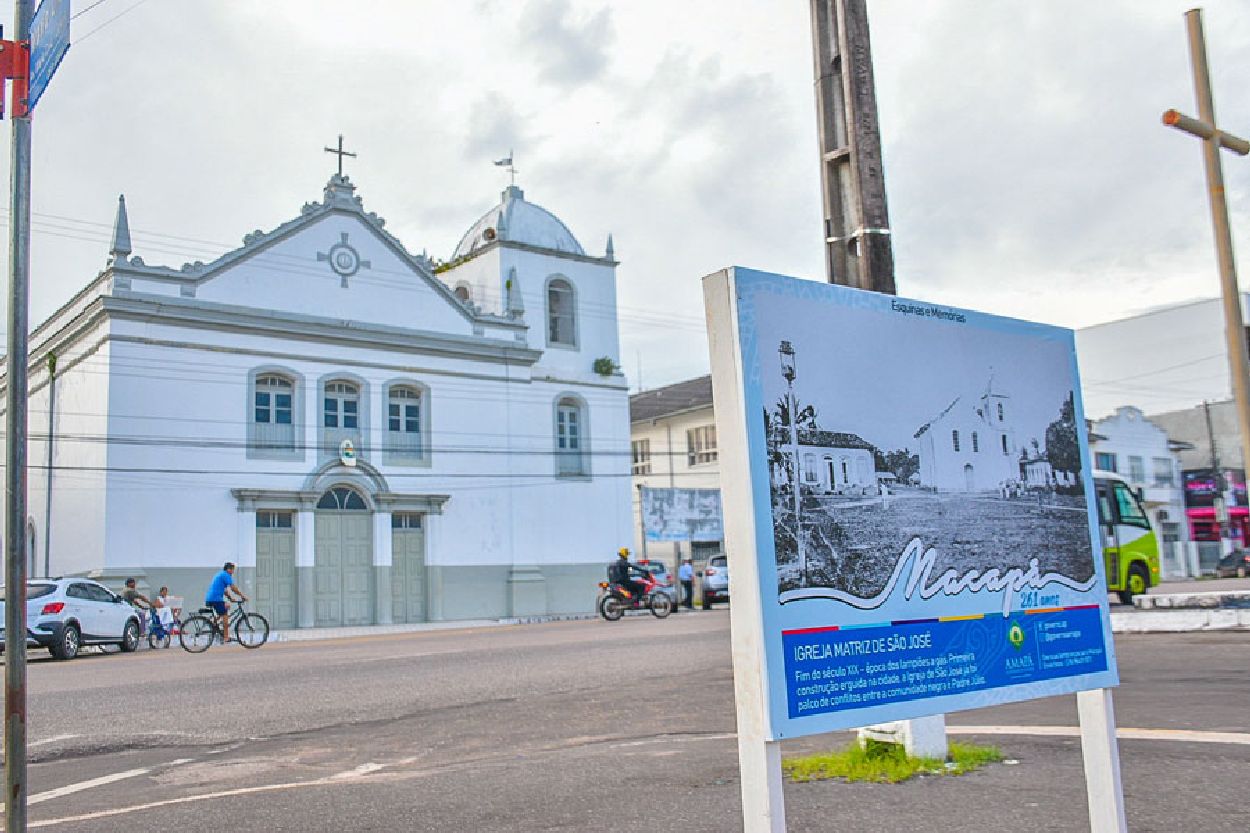 São fotografias do século XIX e das décadas de 1940, 50, 60 e 70 expostos em 10 esquinas da cidade