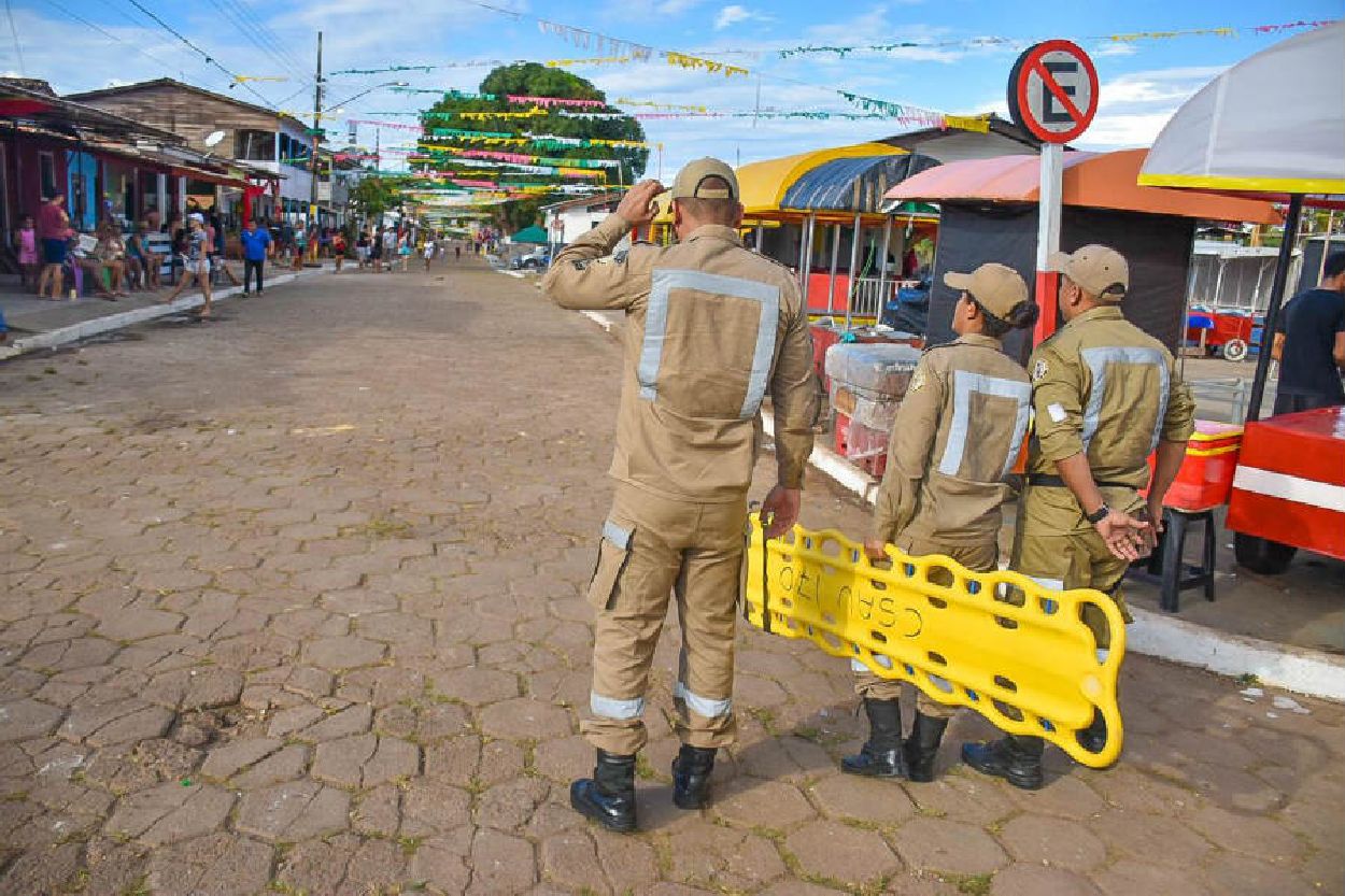 Equipes vão se revezar a cada seis horas nos atendimentos