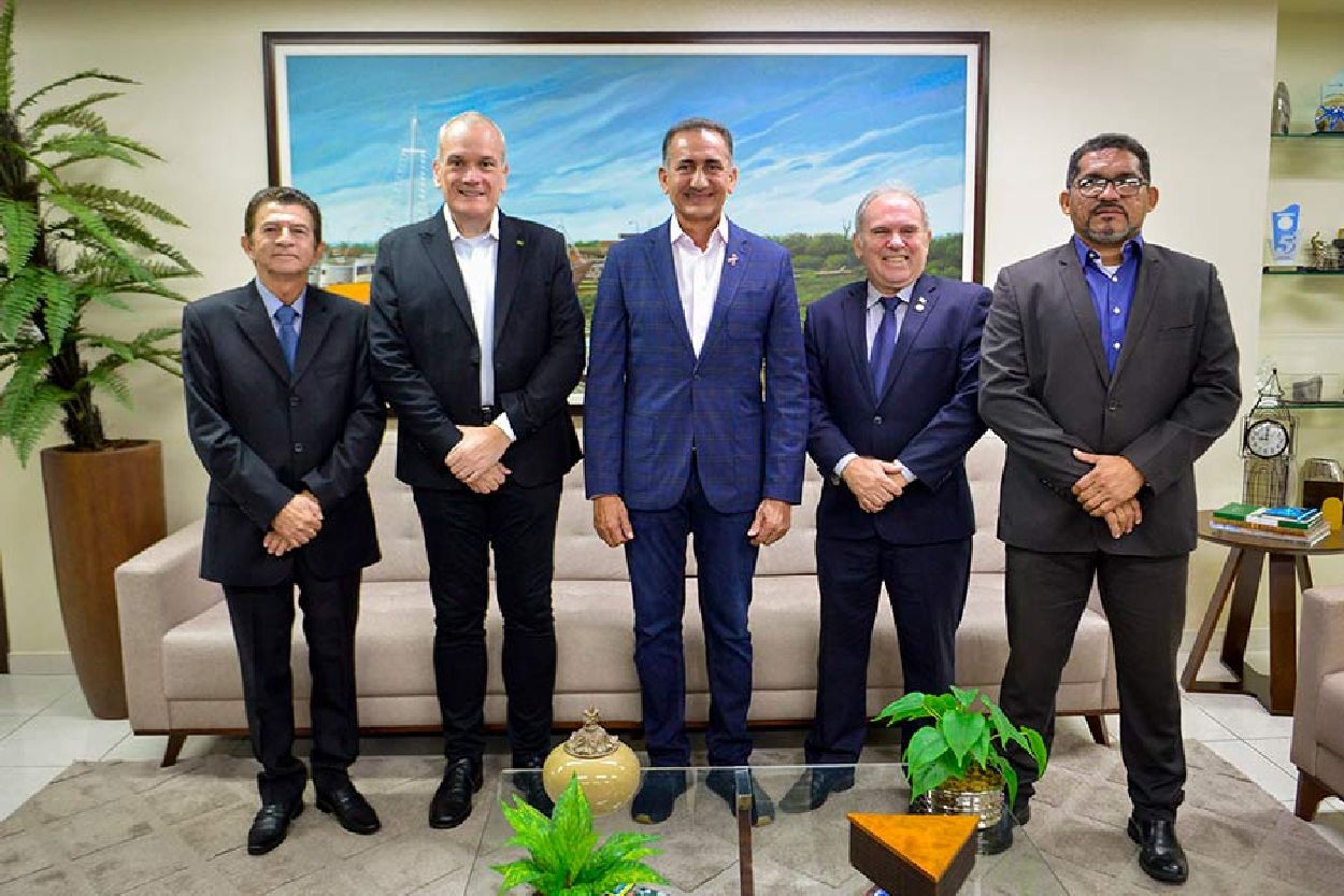 Novos gestores foram empossados nesta terça-feira