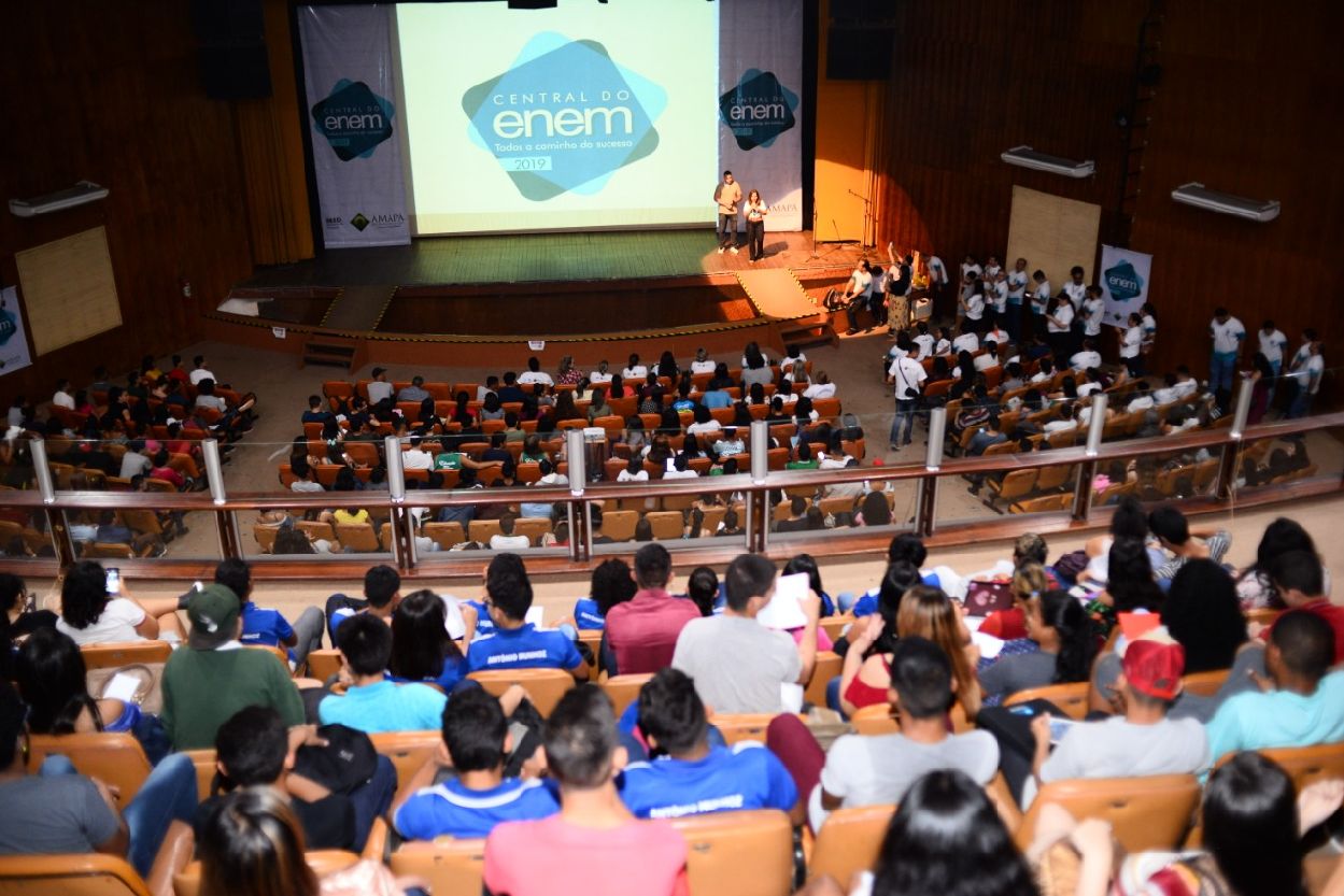 Estudantes treineiros também podem se inscrever. São 120 vagas disponíveis em cada polo itinerante