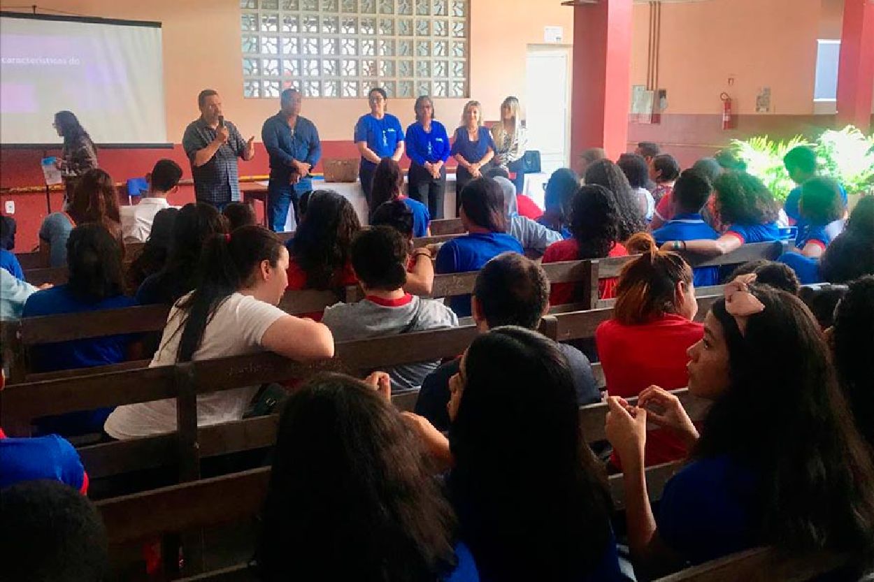 Projeto piloto foi apresentado na escola Azevedo Costa