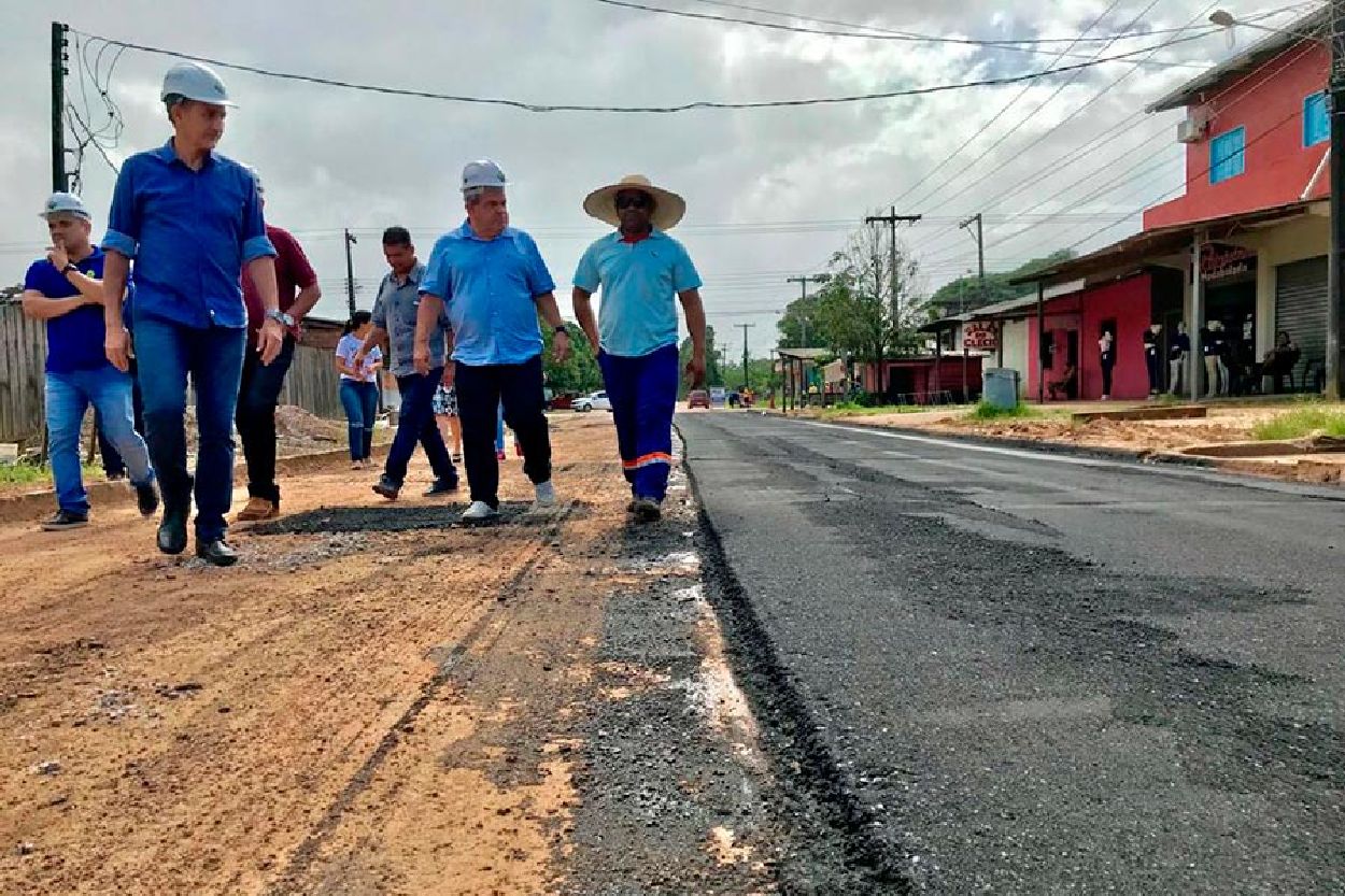 Governador acompanhou os serviços de pavimentação em Tartarugalzinho
