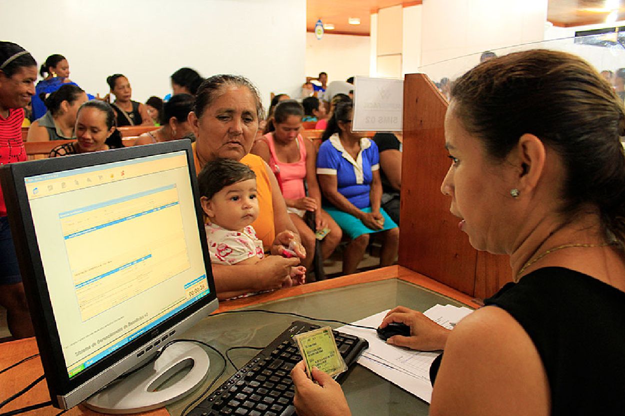 Em Macapá, recadastramento começa nas unidades do Super Fácil Zona Oeste e Beirol; depois do dia 6 de maio será estendido às demais