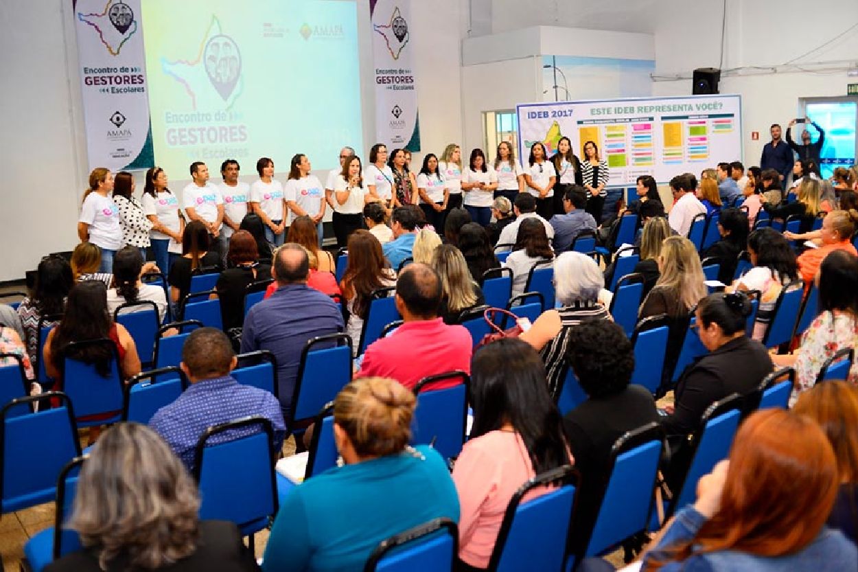 Cerca de 1.200 profissionais da educação participam do Encontro de Gestores, que prossegue nesta quarta-feira,6