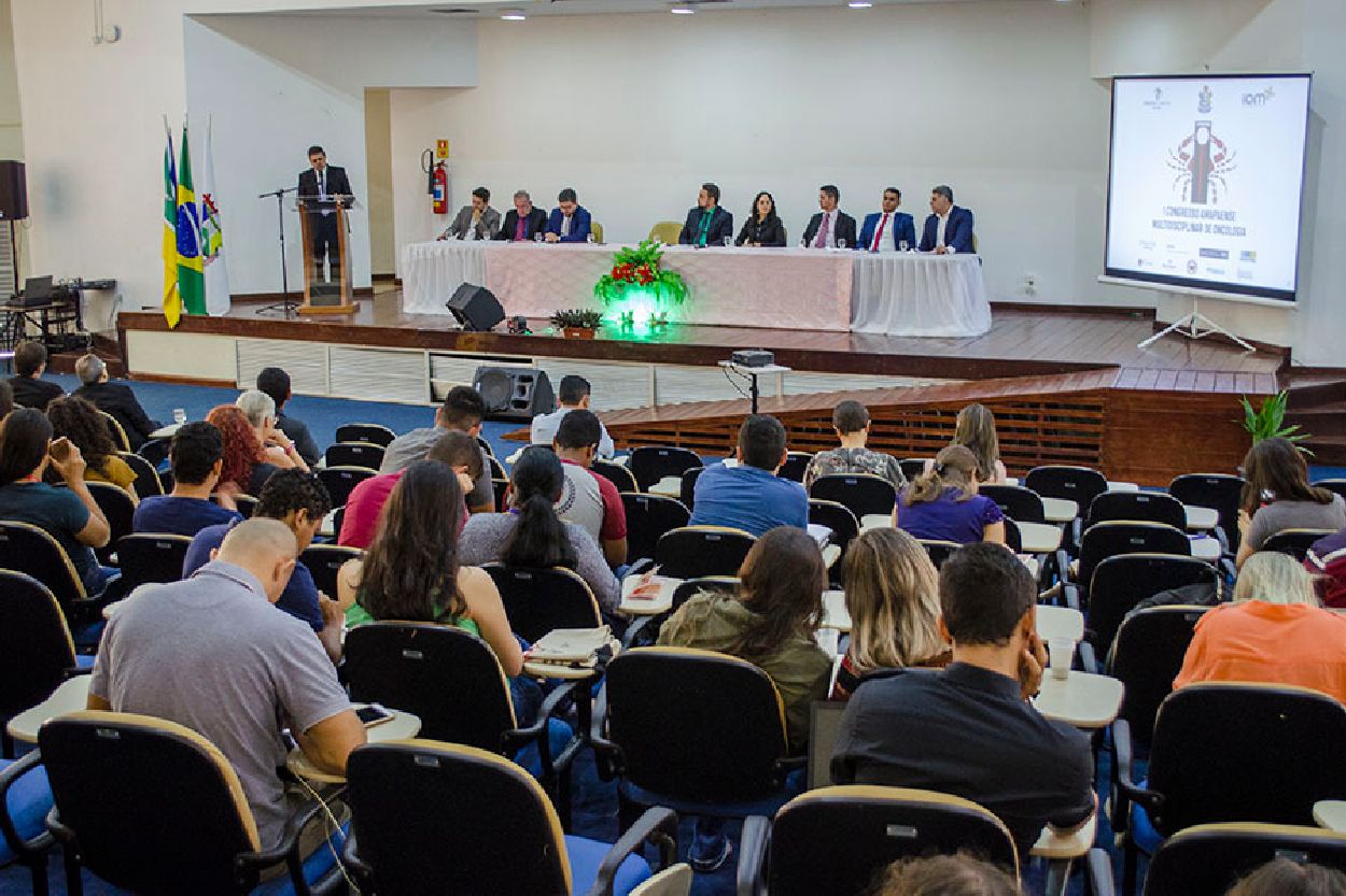 Congresso reuniu acadêmicos e profissionais de saúde