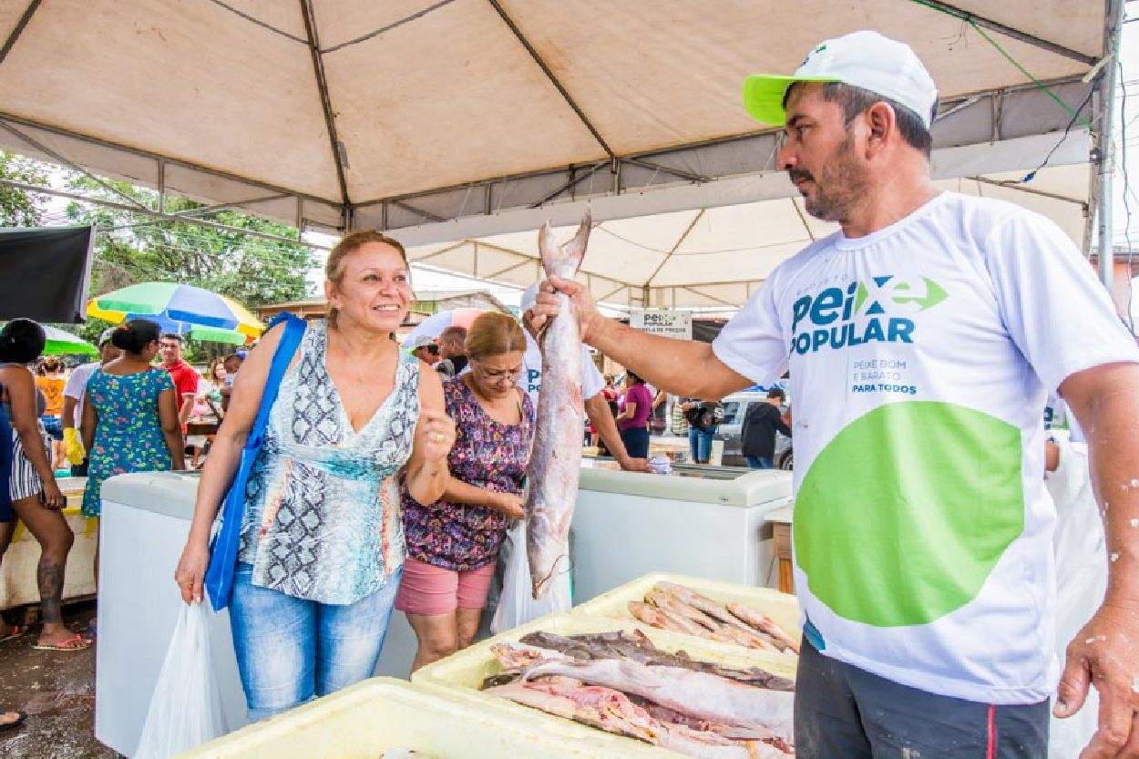 Roseleide Lobato aproveitou as vantagens do Peixe Popular para comprar o pescado da família até o domingo de Páscoa