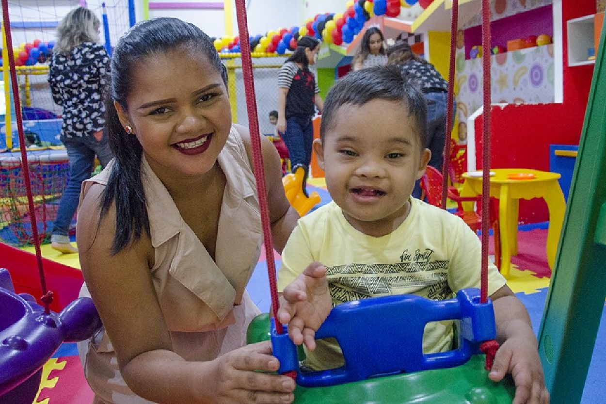 Tamara Pacheco não esconde a satisfação com os resultados do tratamento do pequeno Heitor