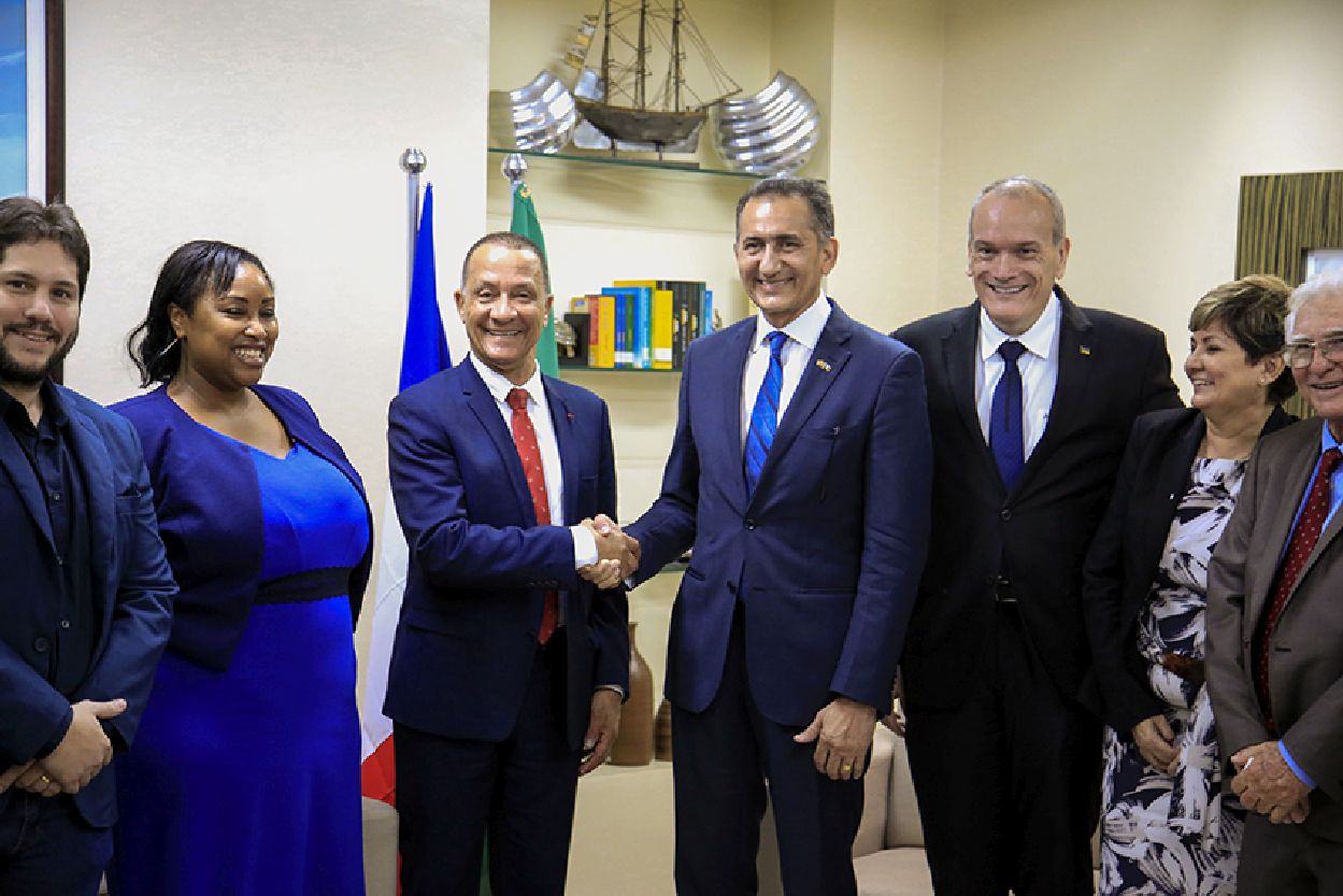 Governador Waldez Góes já confirmou primeira agenda na Guiana Francesa para agosto desse ano