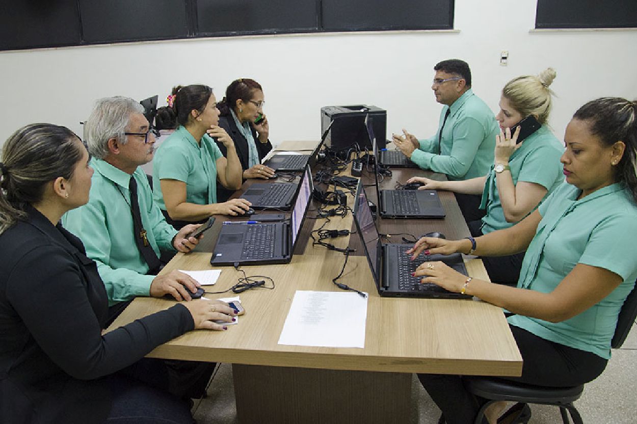 Equipe é responsável por informar aos usuários da lista de espera, sobre local, data e horário da consulta