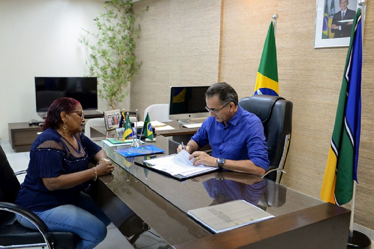 Assinatura dos termos de cessão aconteceu durante audiência no Palácio do Setentrião