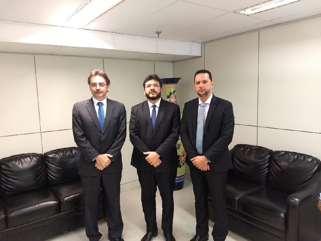 André Horta, ex-presidente do Comsefaz, o novo presidente eleito Rafael Fonteles, e o novo vice-presidente do Comitê, Josenildo Abrantes