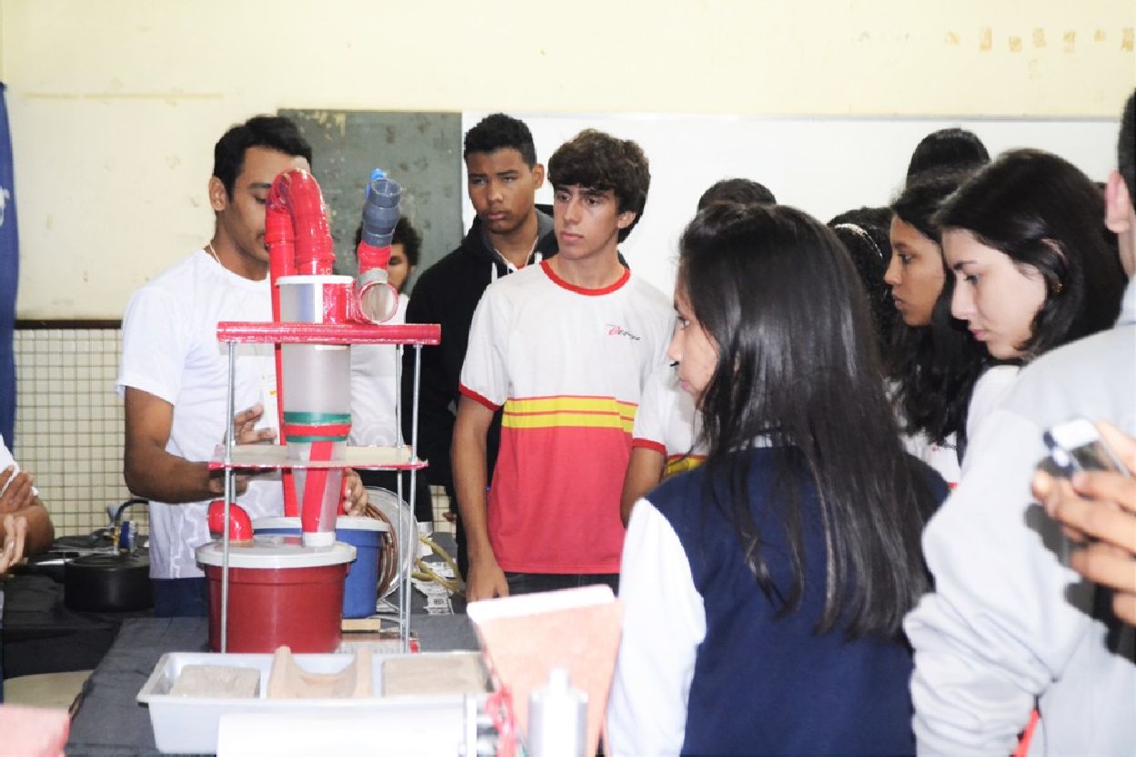 Evento tem o objetivo de aproximar a ciência e tecnologia da população