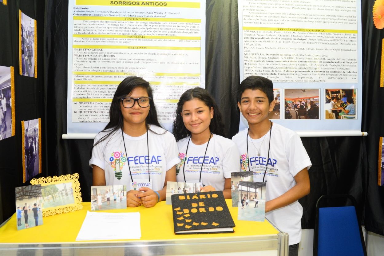 Alunos da escola Ruth Bezerra, em Macapá, apresentaram o projeto “Sorrisos Antigos”