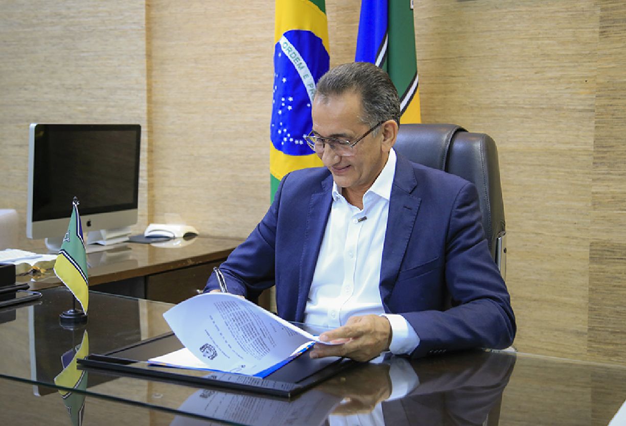 Para o governador Waldez Góes, a medida valoriza o servidor e qualifica o ensino público amapaense