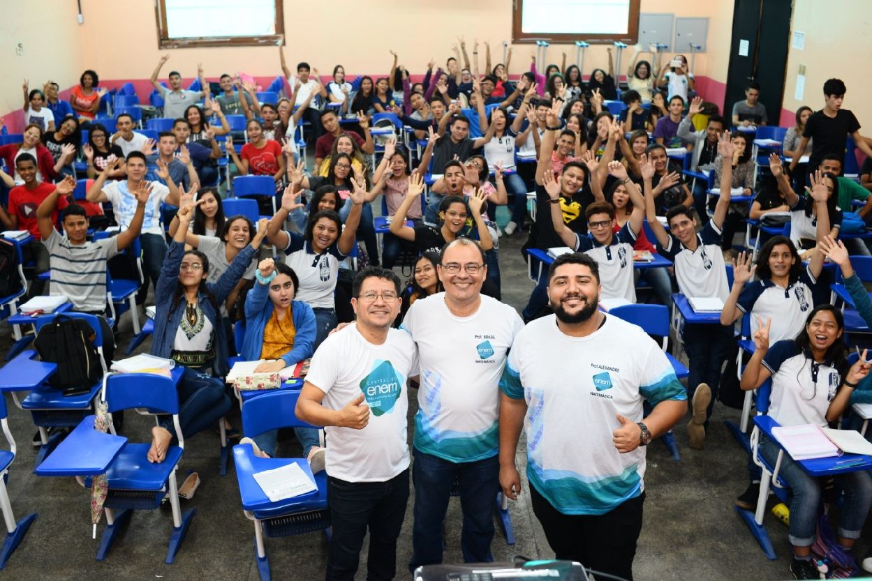 Estudantes da escola polo Alexandre Vaz Tavares, no Trem, tiveram aula com os professores da área de Matemática
