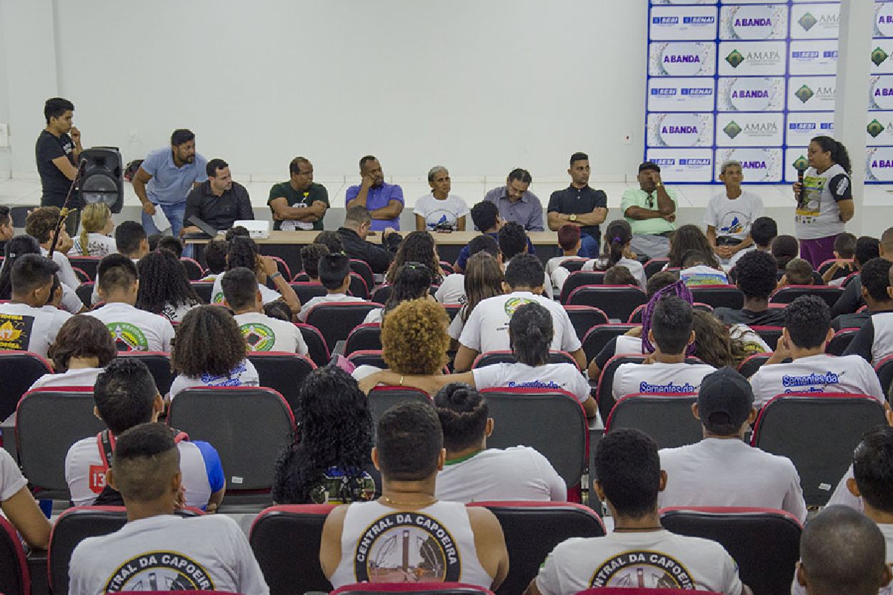 Representantes dos grupos de capoeira e do governo do Estado debateram o fortalecimento da expressão cultural brasileira