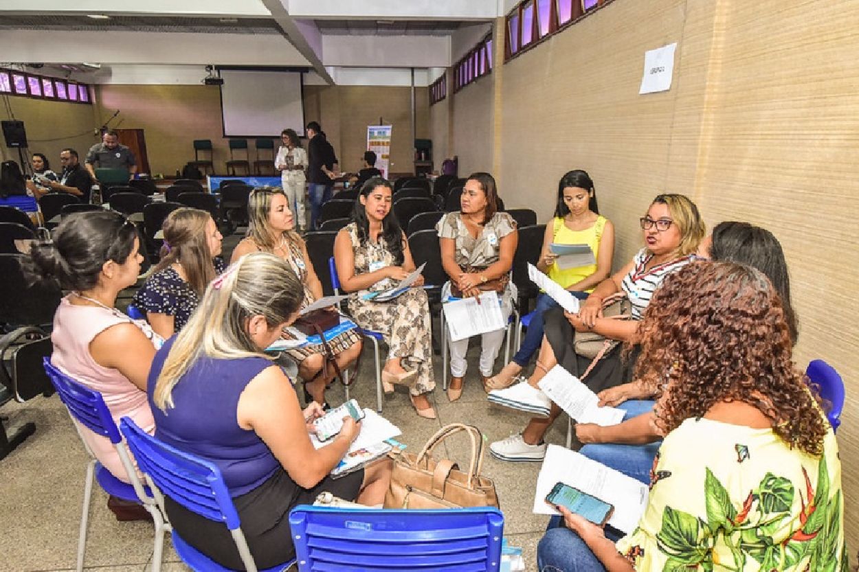 Debates acontecem no Centro de Ensino Profissionalizante Josinete Barroso, no Buritizal