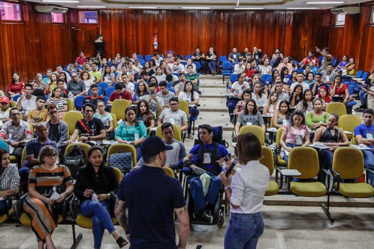 Durante dois dias, monitores de sete municípios participaram das atividades de capacitação do Programa Amapá Jovem