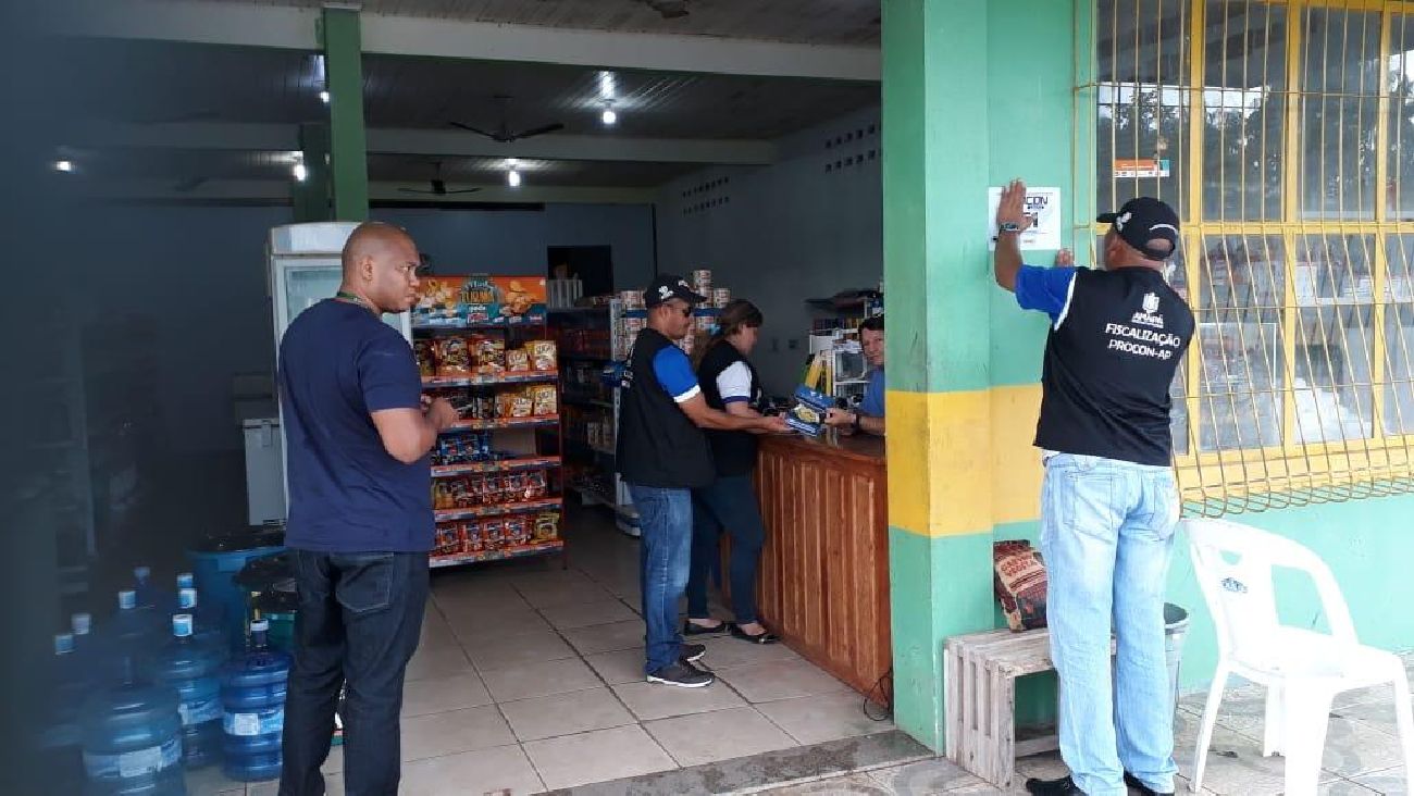 Além das fiscalizações, os Procon/AP também orientou os comerciantes quanto às leis do Código de Defesa do Consumidor