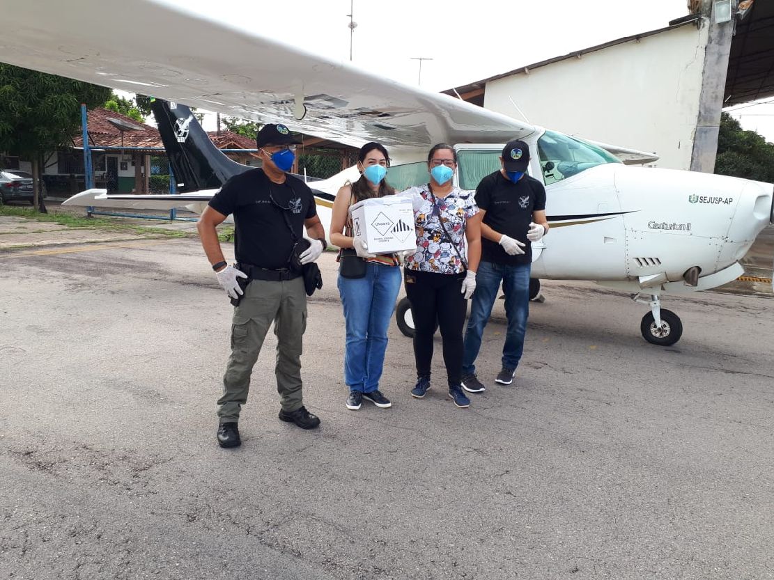 O avião decolou às 8 horas do hangar do governo amapaense, em Macapá