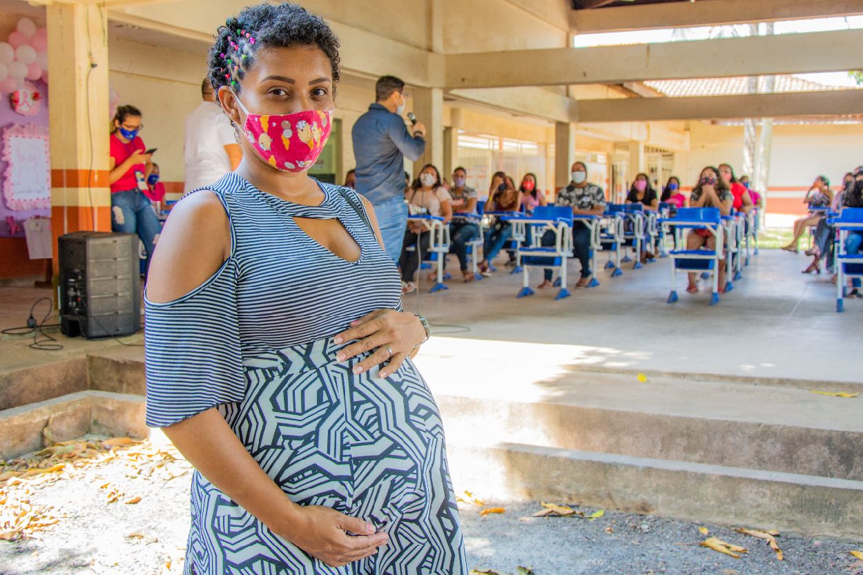 Raniele Cristine Ferreira, bolsista do Amapá Jovem, participou da programação da ação