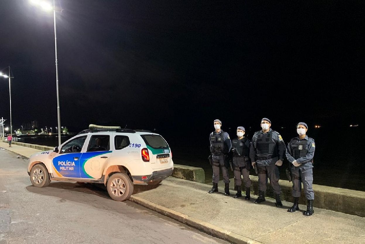 Na noite da última terça-feira,7, a equipe montou uma barreira de trânsito na Orla do Santa Inês, na capital.