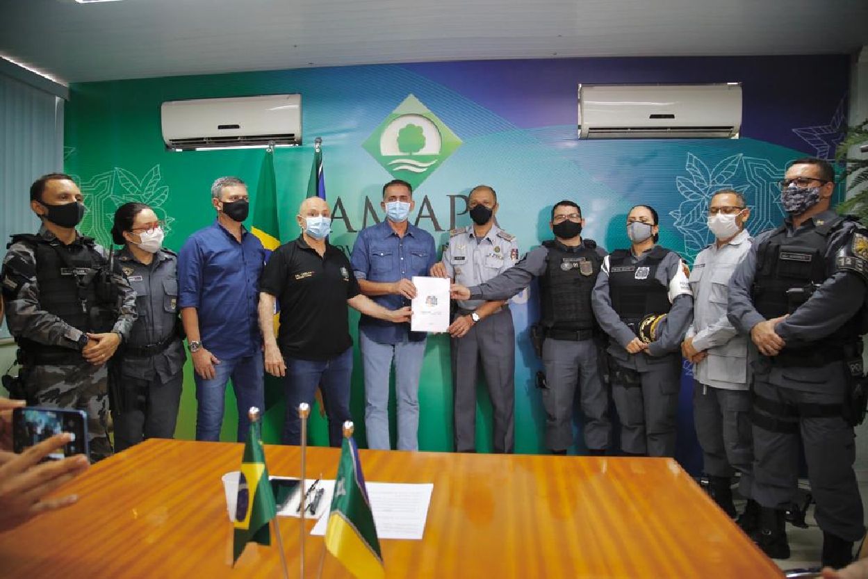 Serão 140 policiais atuando diariamente nas áreas de comércio de Macapá e Santana. Nos demais municípios do interior do estado serão 45 militares atuando diariamente.