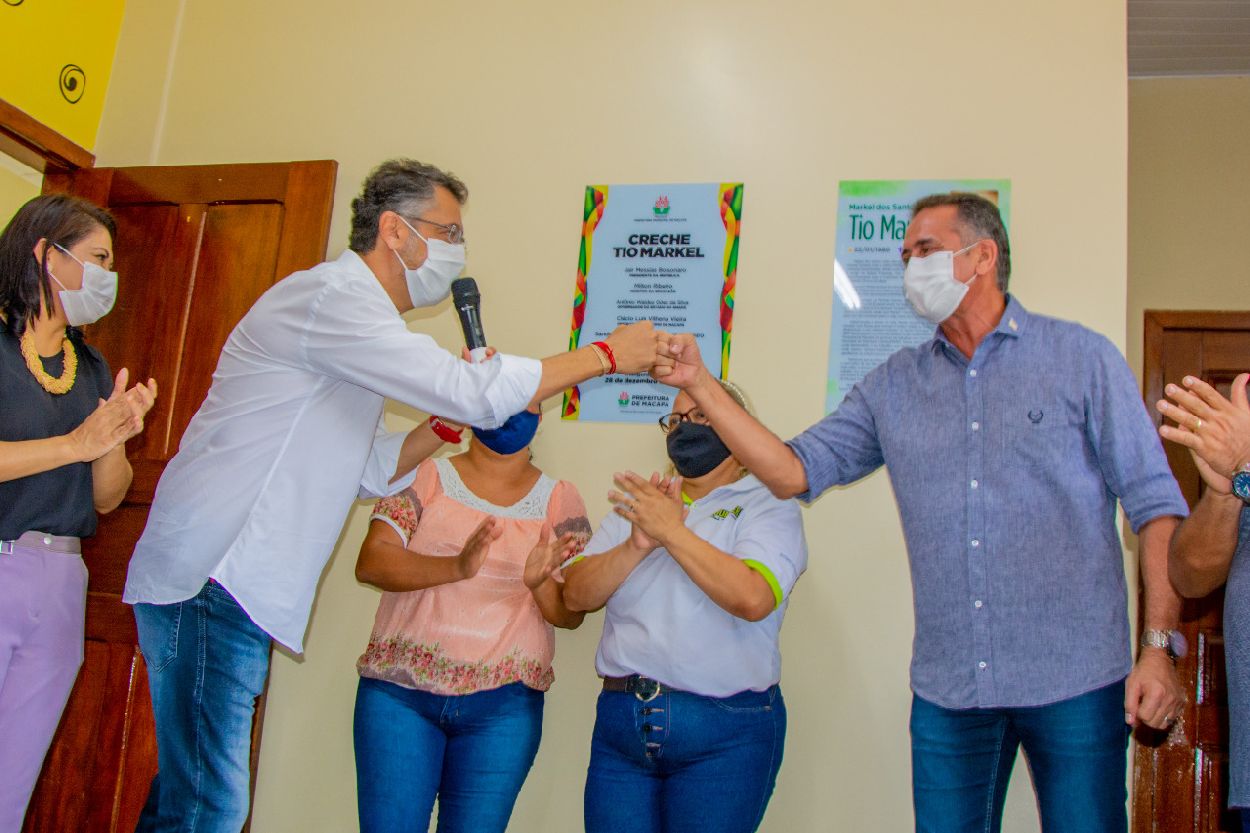 Creches atendem alto padrão de infraestrutura com salas climatizadas e ambientes planejamos para educação e lazer.