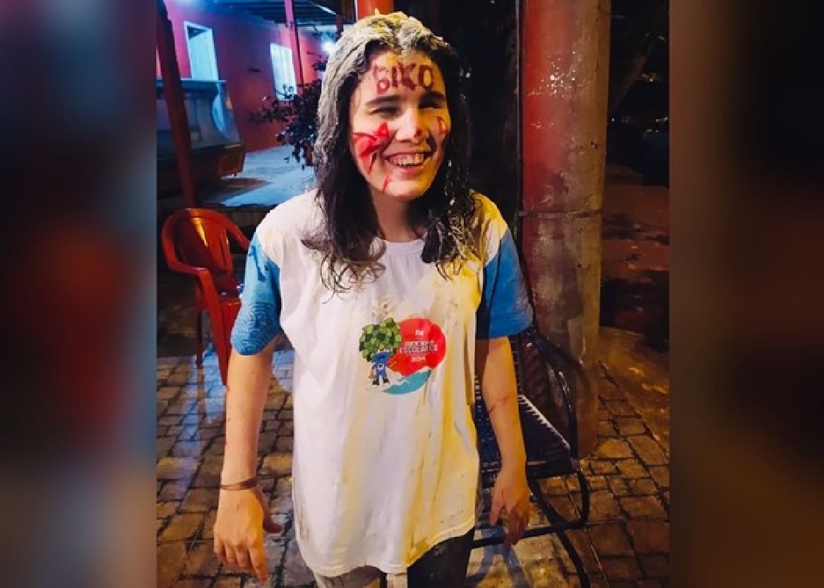 Alice fará o curso de história e pensa em se especializar em história antiga grega e arqueologia.