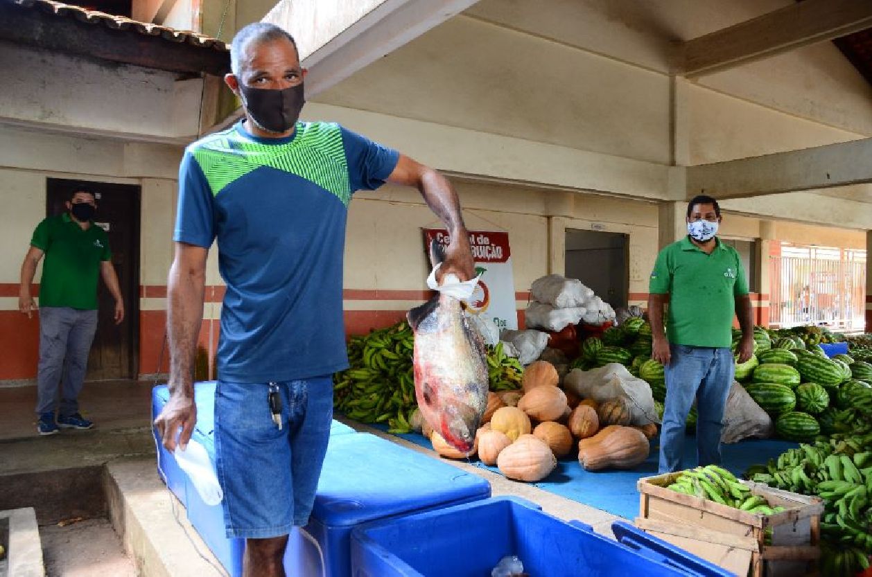 Erinaldo Siqueira é produtor de pescado no Distrito do Coração
