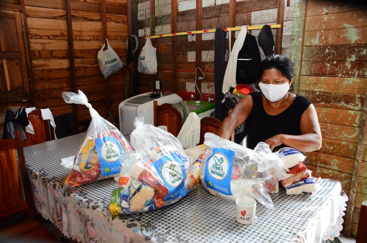 O total de investimentos do programa de assistência alimentar estudantil é de R$ 47 milhões, provenientes do Tesouro Estadual.