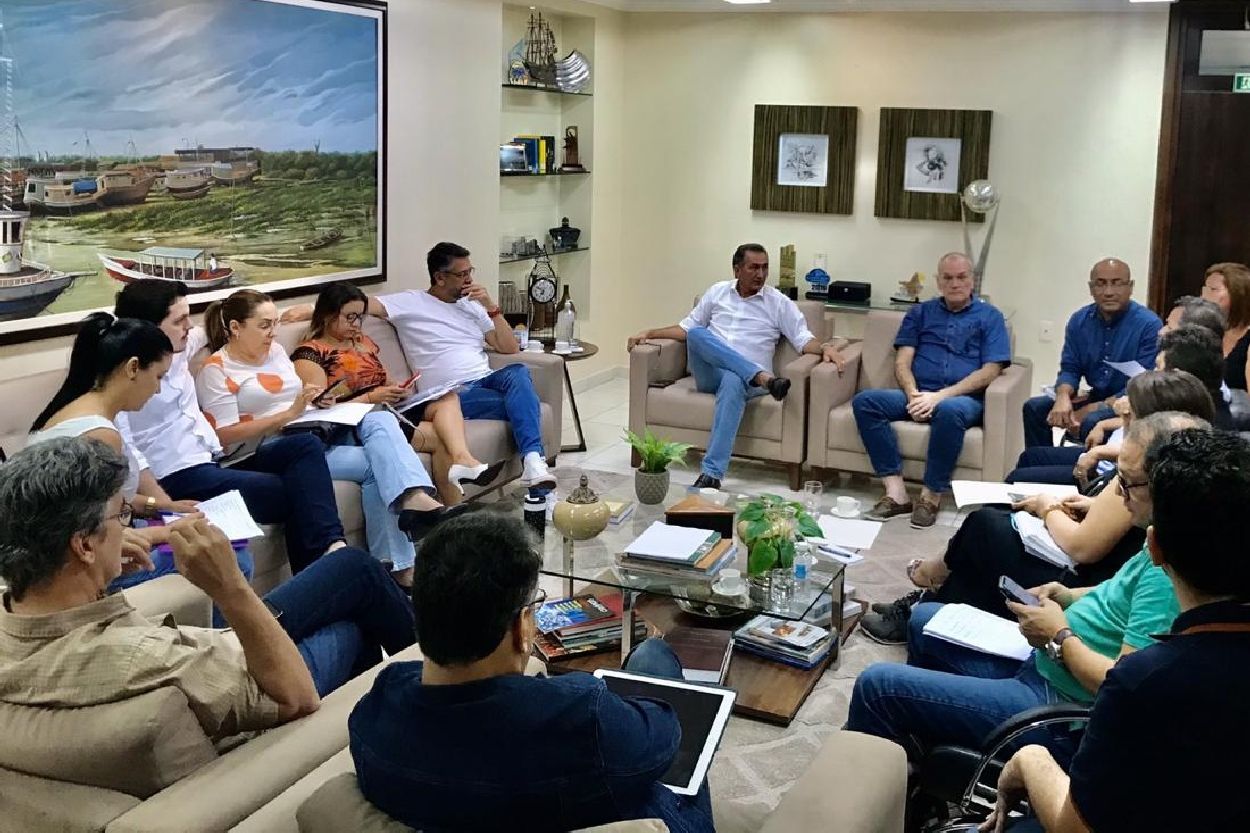Encontro de alinhamento foi coordenador pelo governador Waldez Góes e prefeito Clécio Luis.