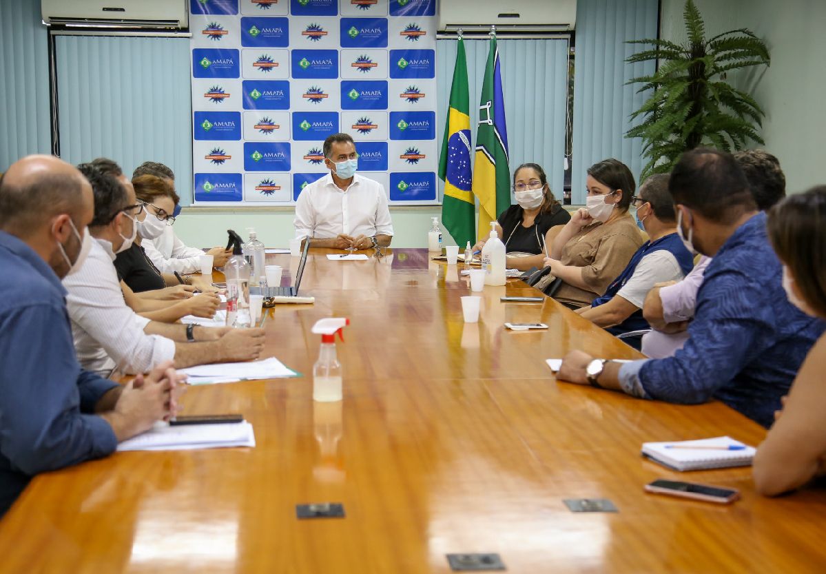 Governador, Waldez Góes, reuniu-se com gestores do Centro Covid HU e secretários de Estado.