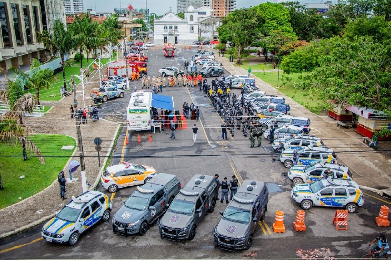 O lançamento da Operação Papai Noel ocorreu no centro da cidade