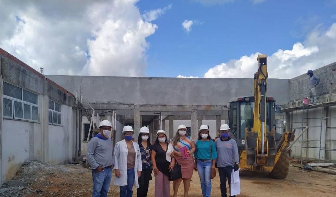 A equipe visitou as obras do Hospital Regional de Porto Grande que estão 75% concluídas.